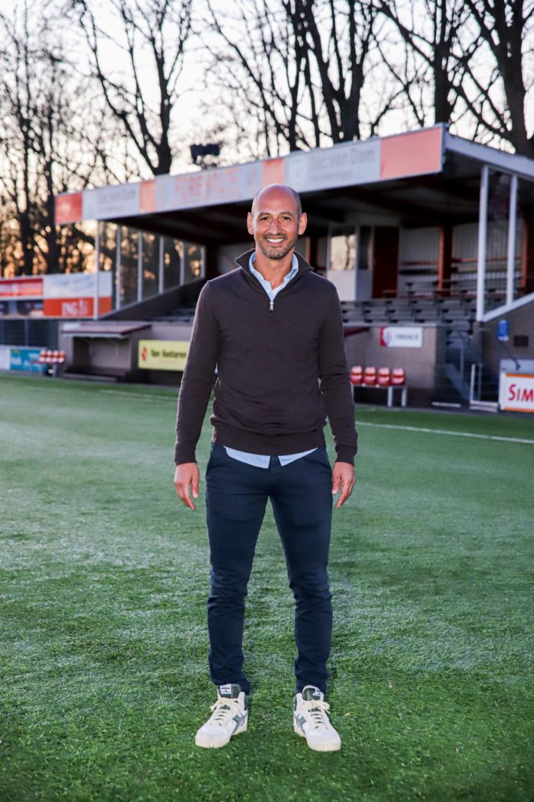 Mo Bougrine per direct nieuwe trainer Foreholte