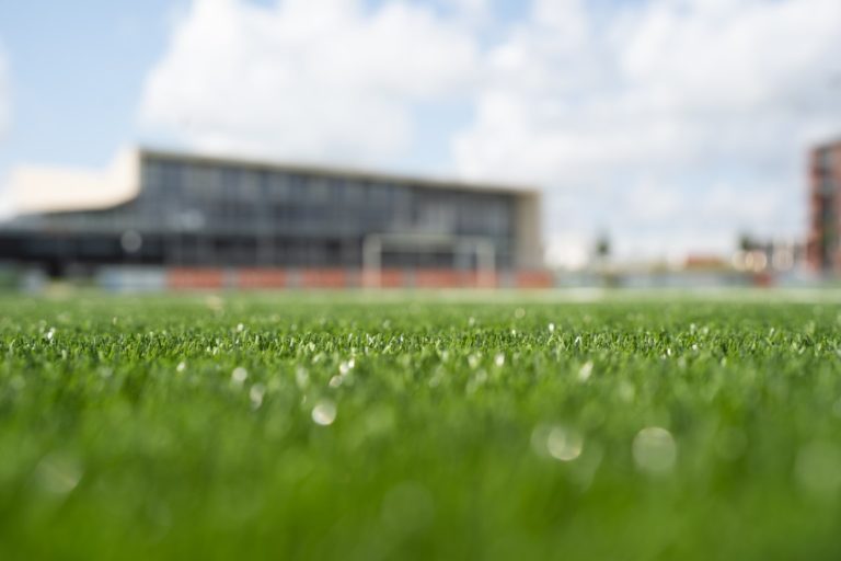 Meerburg boekt een belangrijke overwinning tegen Nicolaas Boys