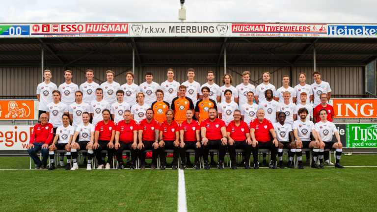 Meerburg houdt hoop op promotie na zege bij FC Oegstgeest