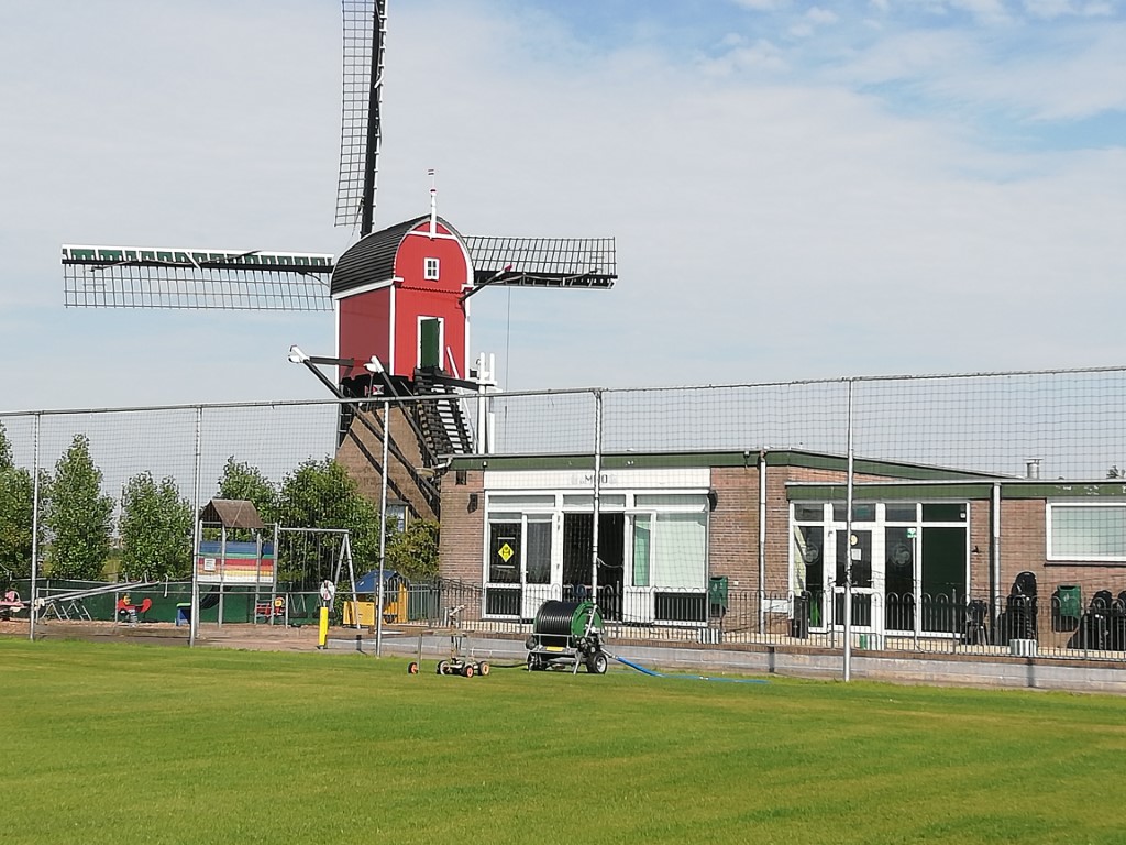 MMO pakt knap resultaat tegen koploper AVV Alphen (plus wereldgoal op beeld)